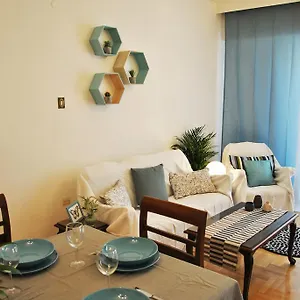 κάντε κράτηση εδώ